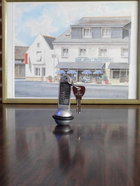 Le Toul' Broch Hotel Baden Bilik gambar